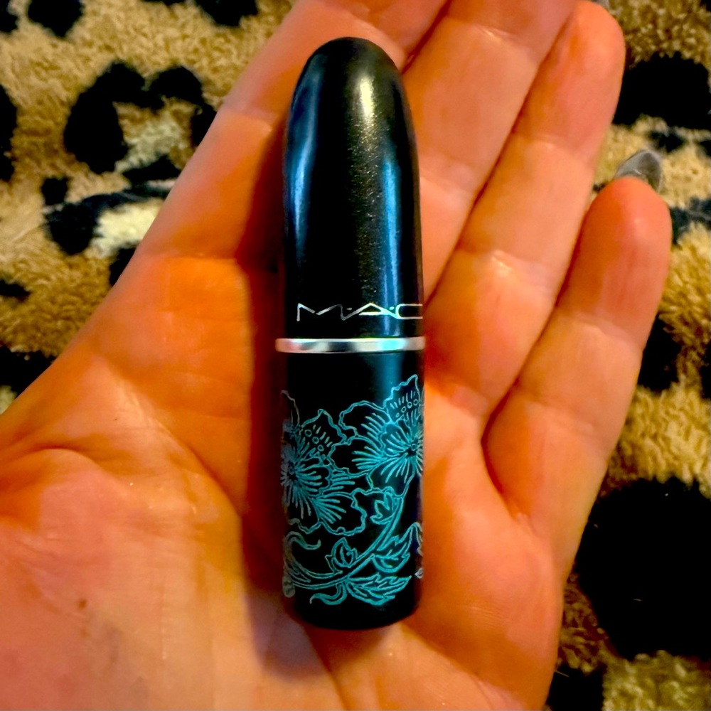 Mac Rich Reserve Lipstick Brand New
